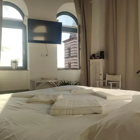 Bed & Breakfast Torre Subrosa, Vasca In Cromoterapia 4*