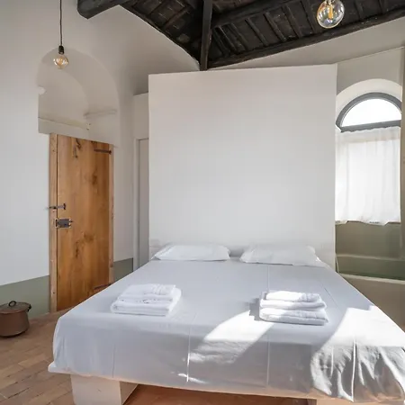 Torre Subrosa, Vasca In Cromoterapia Apartment
